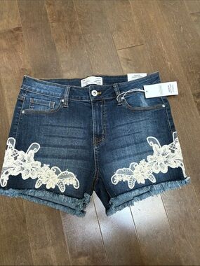 Ardene Denim Embroidered Lace Trim Shorts NWT
